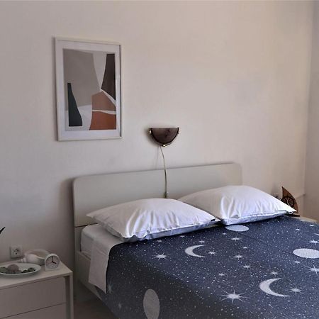 Family Rooms Moela Umag Exterior photo